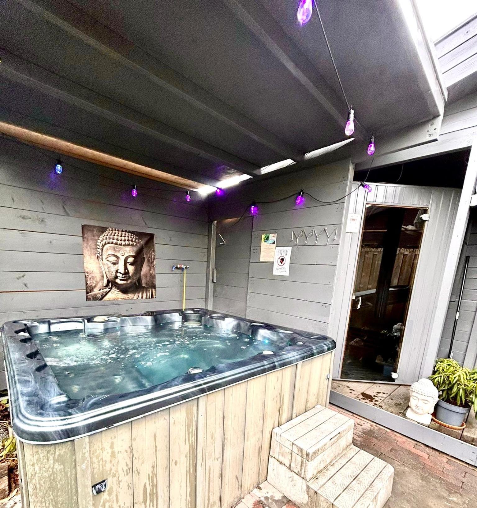 Buddha Style Family House & Jacuzzi & Sauna Near Amsterdam Vijfhuizen Exteriér fotografie