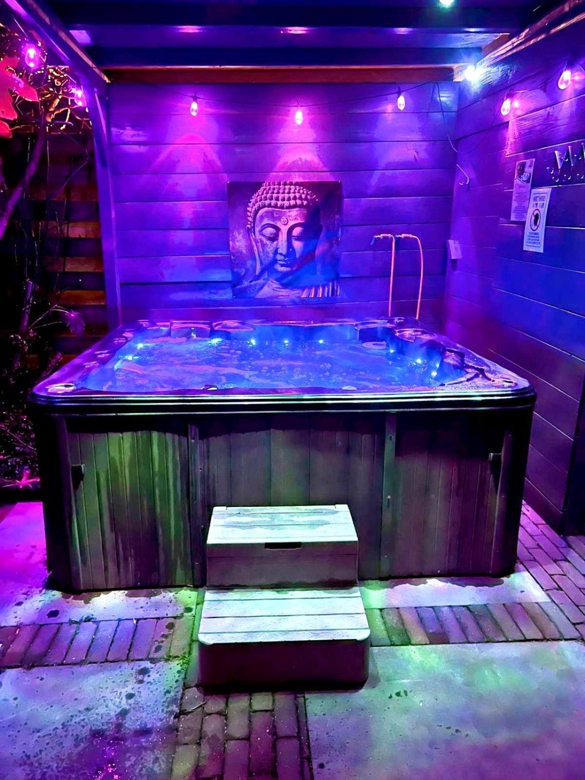 Buddha Style Family House & Jacuzzi & Sauna Near Amsterdam Vijfhuizen Exteriér fotografie